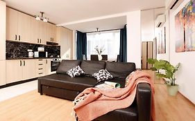 Charming Escape - Old Town - Pet Friendly