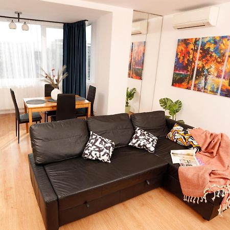 Enchanting Retreat - Historic Old Town - Pet-Friendly Haven - Steps From Unirii Bucharest Exterior photo