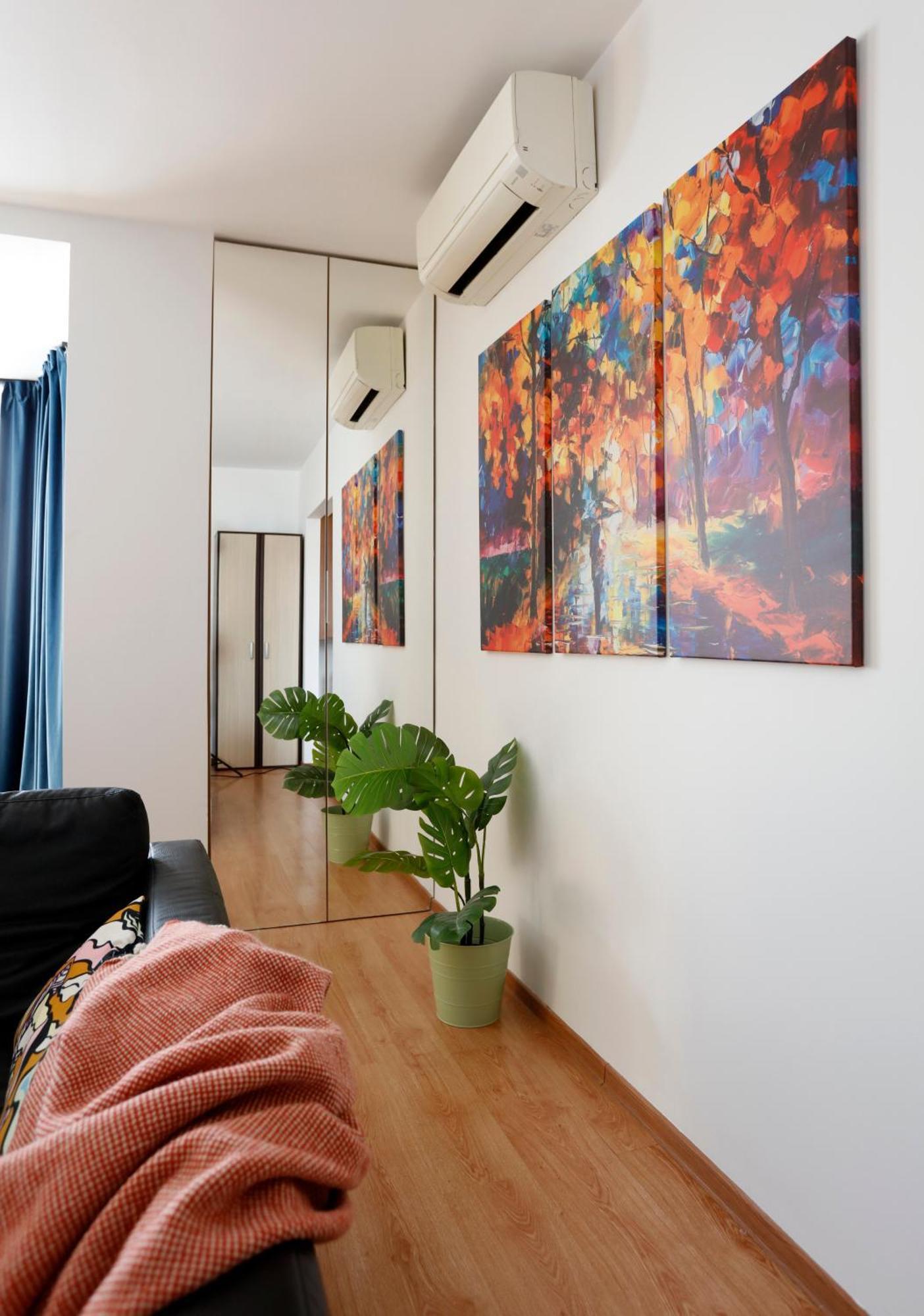 Enchanting Retreat - Historic Old Town - Pet-Friendly Haven - Steps From Unirii Bucharest Exterior photo